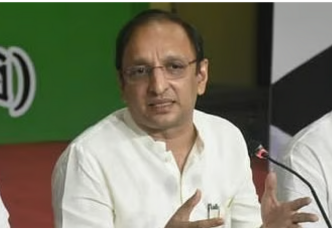 Female doctor suicide shows law and order breakdown in Maharashtra: Congress